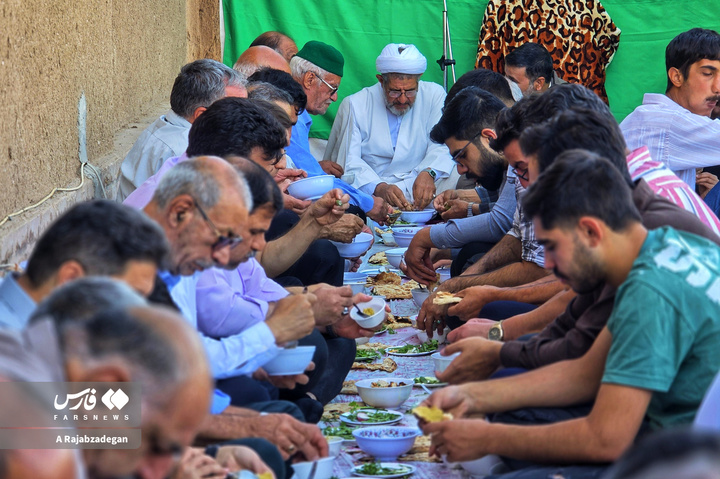 سنت ۲۰۰ ساله ندبه‌خوانی و اطعام عید غدیر در یزد