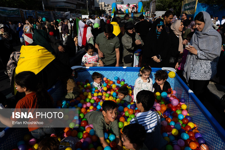 غدیر نماد اتحاد و همدلی؛ مهمانی ۱۰ کیلومتری غدیر - تهران /۲