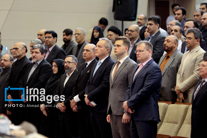 بزرگداشت روز جهانی کودکان قربانی جنگ