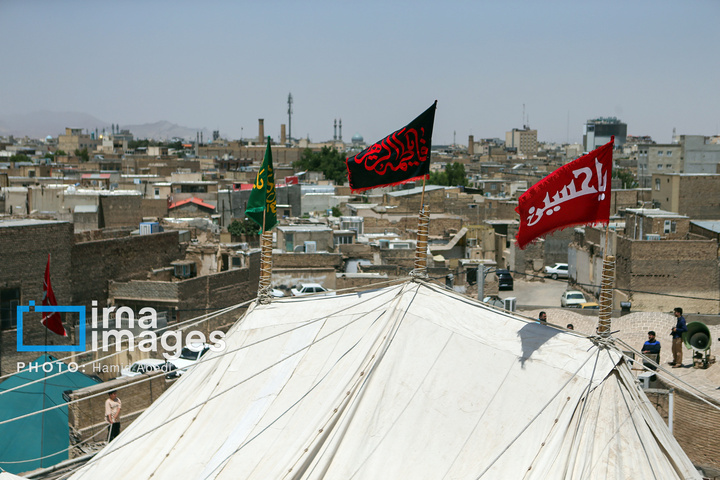 برپایی خیمه عزاداری محرم در قم