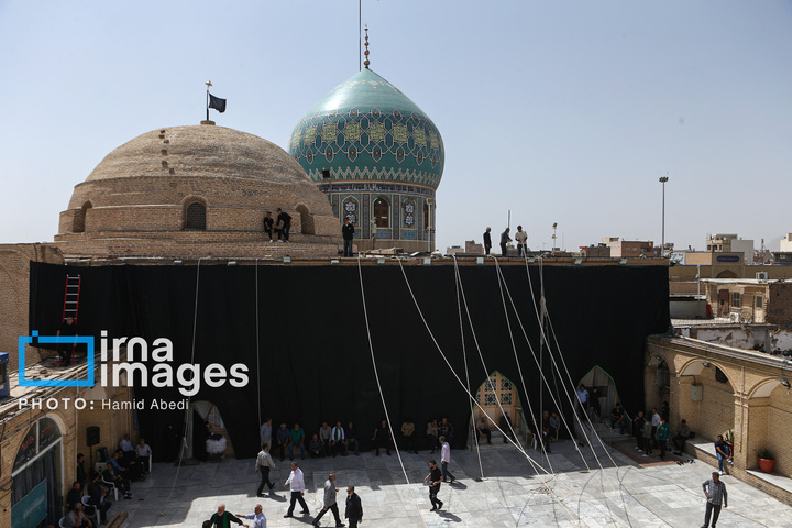 برپایی خیمه عزاداری محرم در قم