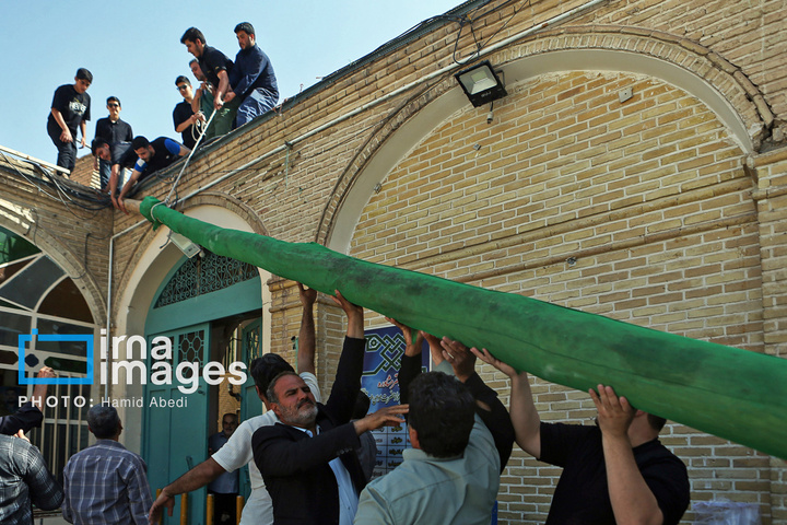 برپایی خیمه عزاداری محرم در قم