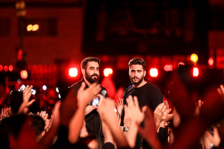 عزاداری شب سوم ماه محرم در میدان انقلاب تهران