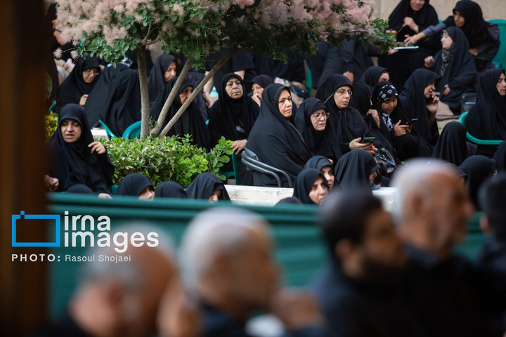 اقامه عزای حسین (علیه السلام) در خانه تاریخی شیخ الاسلام اصفهان
