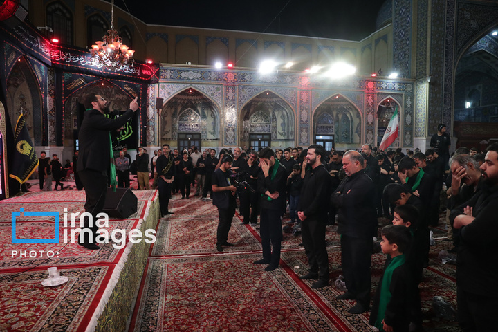 عزاداری هیات یزدی ها در صحن حرم رضوی
