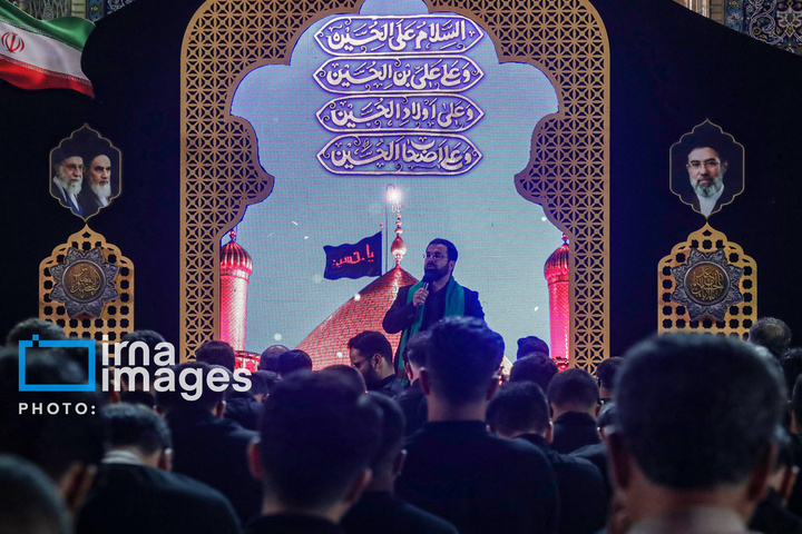 عزاداری هیات یزدی ها در صحن حرم رضوی