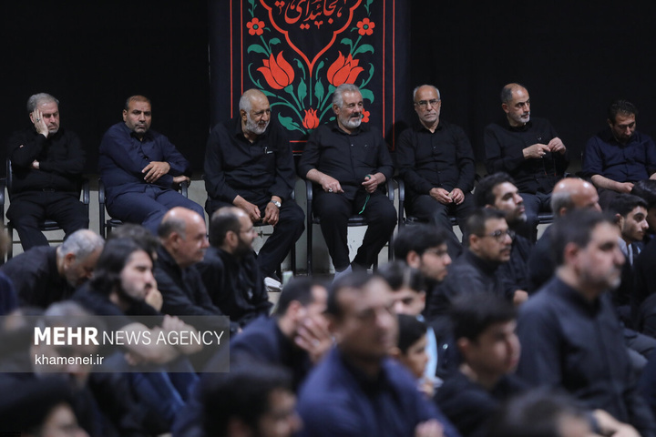 مراسم عزاداری ماه محرم در جوار محل عروج ملکوتی قائد شهید