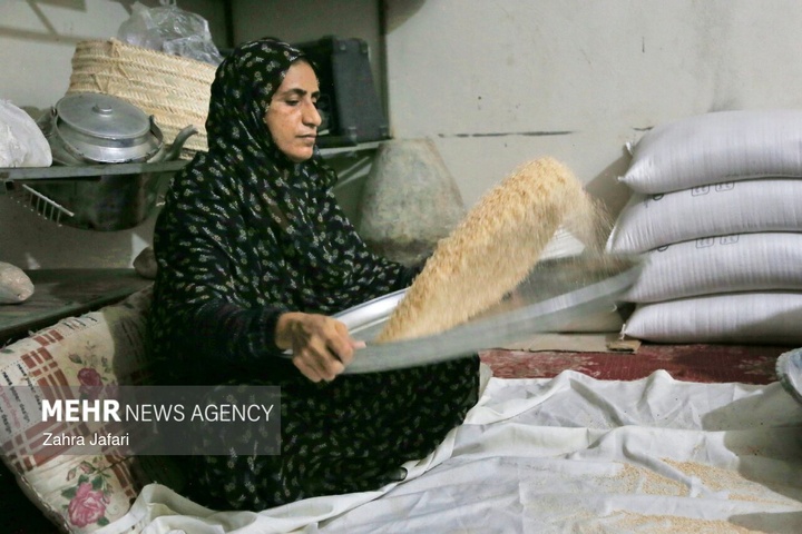 آیین پخت «حلیم جُم» در شهر فین هرمزگان