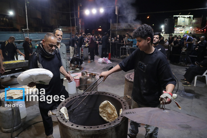 مراسم سنتی سینی گردانی حضرت قاسم (علیه السلام) در مشهد