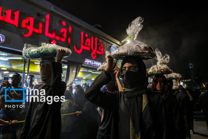 مراسم سنتی سینی گردانی حضرت قاسم (علیه السلام) در مشهد