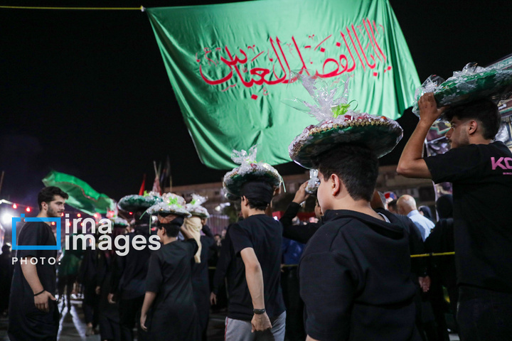 مراسم سنتی سینی گردانی حضرت قاسم (علیه السلام) در مشهد
