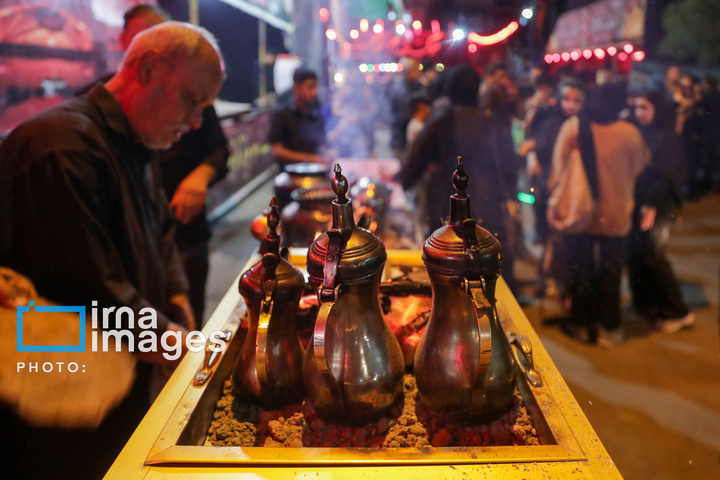 مراسم سنتی سینی گردانی حضرت قاسم (علیه السلام) در مشهد