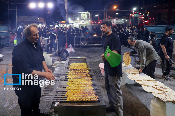 مراسم سنتی سینی گردانی حضرت قاسم (علیه السلام) در مشهد