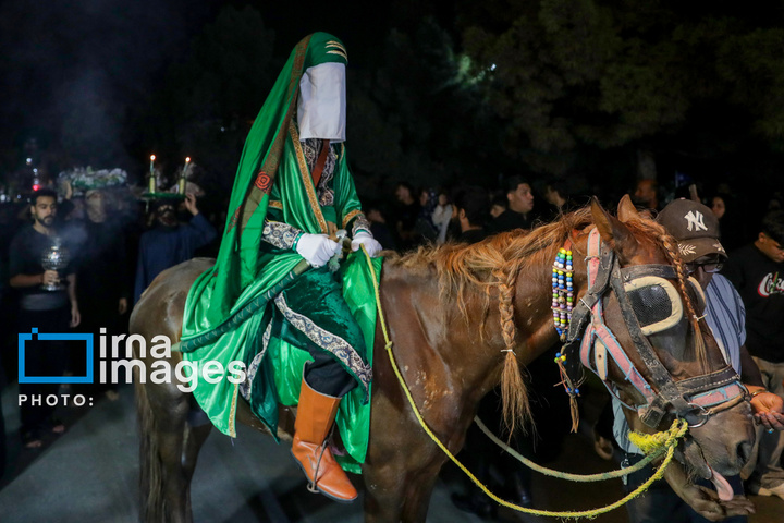 مراسم سنتی سینی گردانی حضرت قاسم (علیه السلام) در مشهد