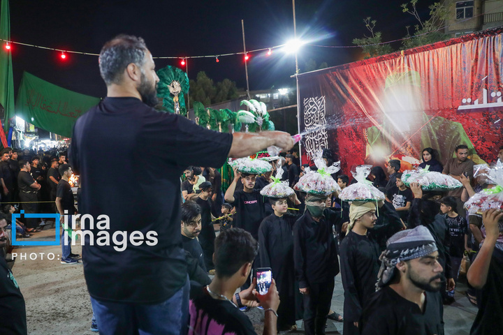 مراسم سنتی سینی گردانی حضرت قاسم (علیه السلام) در مشهد