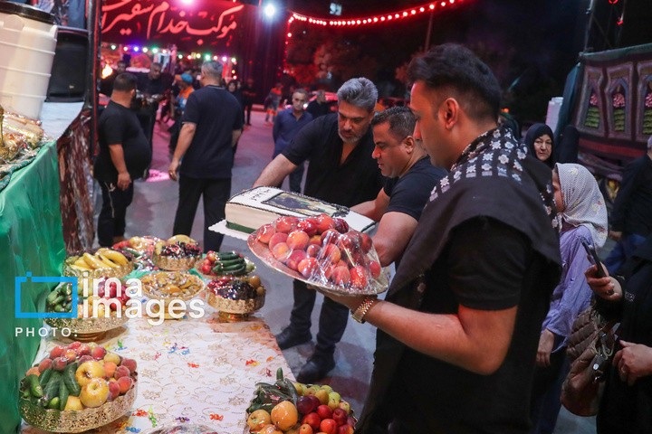 مراسم سنتی سینی گردانی حضرت قاسم (علیه السلام) در مشهد