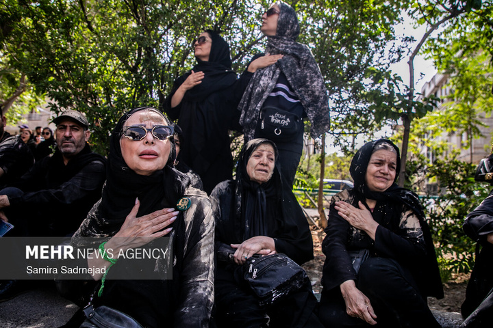 آیین «گِل مالی» لرستانی‌های مقیم تهران در روز عاشورا