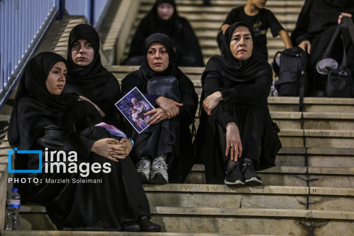 ساعاتی قبل از آغاز مراسم وداع با رهبر شهید انقلاب
