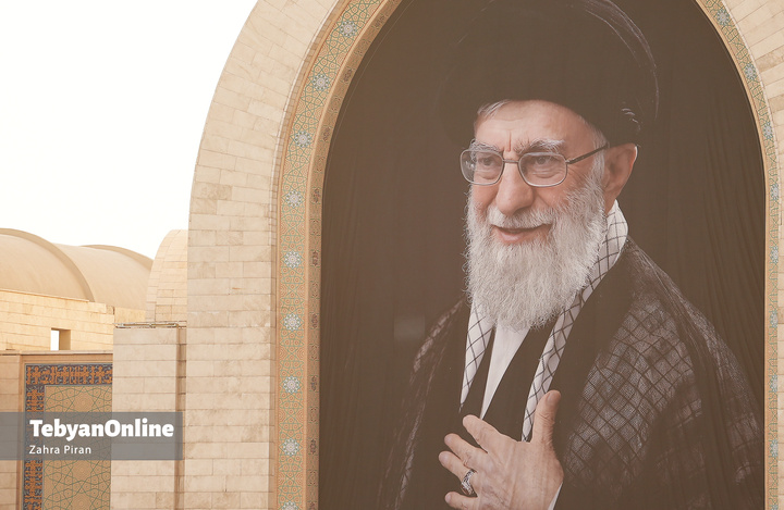 آماده‌سازی مصلی برای برگزاری مراسم وداع رهبر شهید