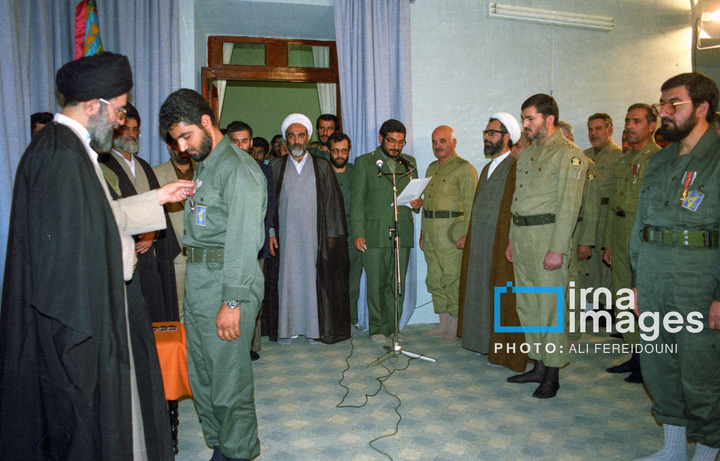 روایت تصویری رهبری آیت‌الله سید علی خامنه‌ای (۱۳۶۸ - ۱۳۷۲)