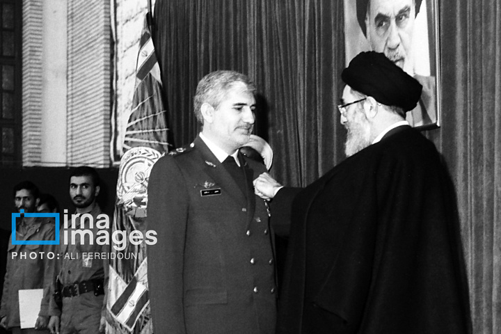 روایت تصویری رهبری آیت‌الله سید علی خامنه‌ای (۱۳۶۸ - ۱۳۷۲)