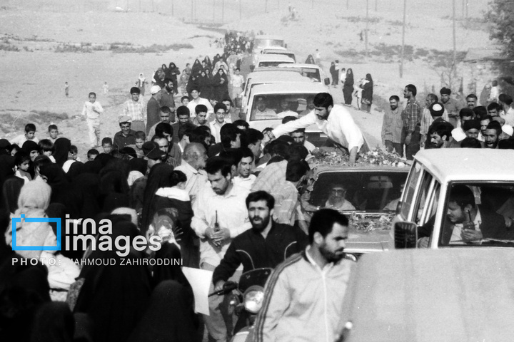 روایت تصویری رهبری آیت‌الله سید علی خامنه‌ای (۱۳۶۸ - ۱۳۷۲)