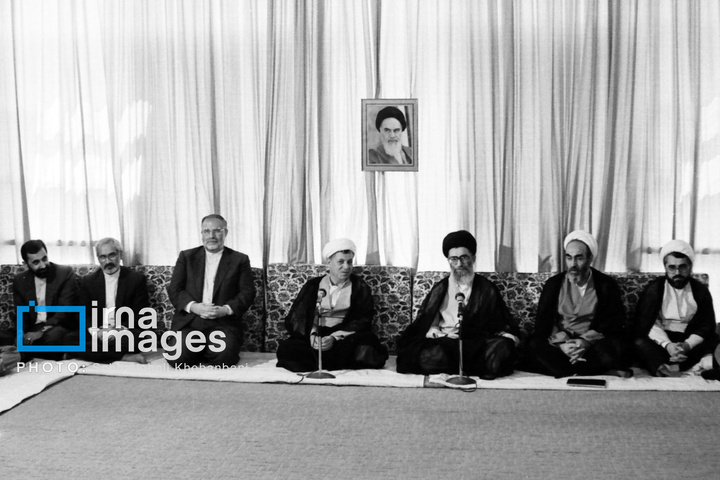 روایت تصویری رهبری آیت‌الله سید علی خامنه‌ای (۱۳۶۸ - ۱۳۷۲)