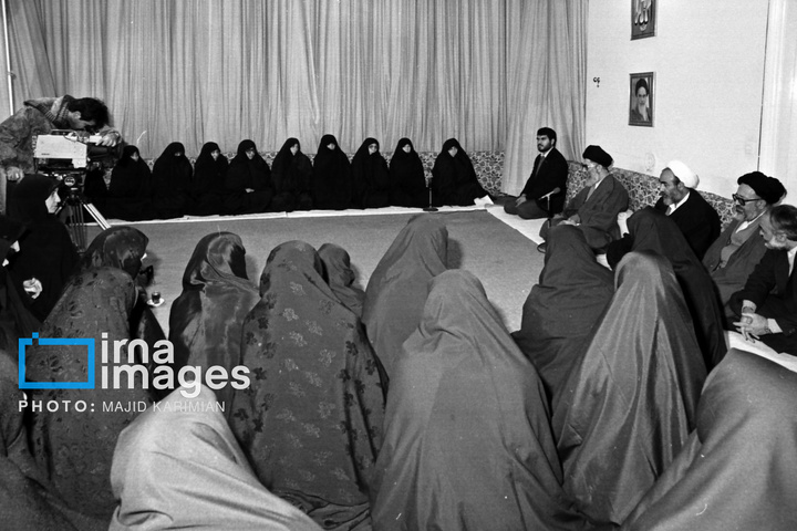 روایت تصویری رهبری آیت‌الله سید علی خامنه‌ای (۱۳۶۸ - ۱۳۷۲)