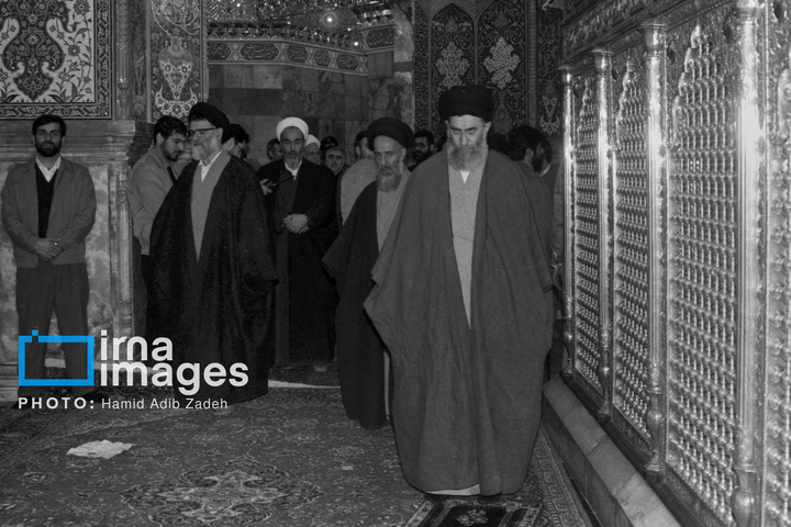 روایت تصویری رهبری آیت‌الله سید علی خامنه‌ای (۱۳۶۸ - ۱۳۷۲)