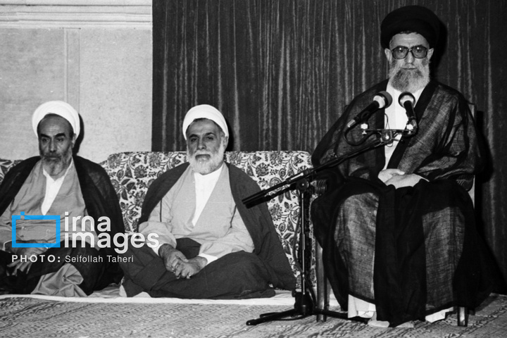 روایت تصویری رهبری آیت‌الله سید علی خامنه‌ای (۱۳۶۸ - ۱۳۷۲)