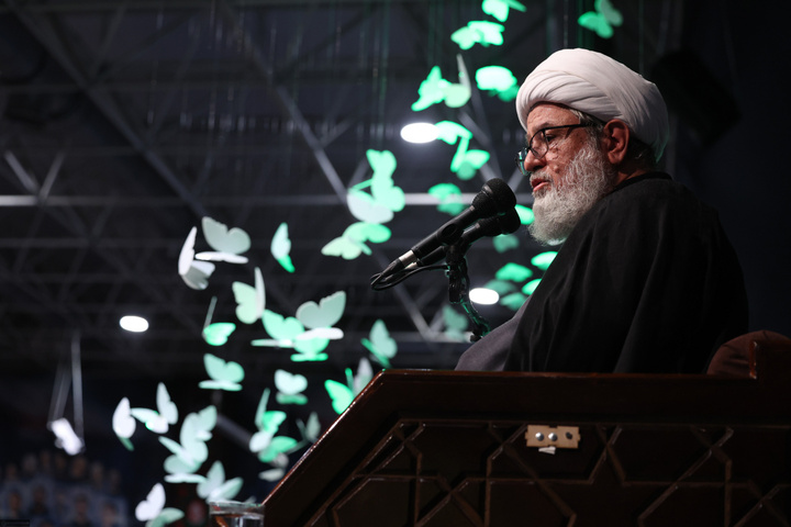 مراسم وداع با رهبر شهید انقلاب اسلامی در جوار حسینیه امام خمینی (ره)