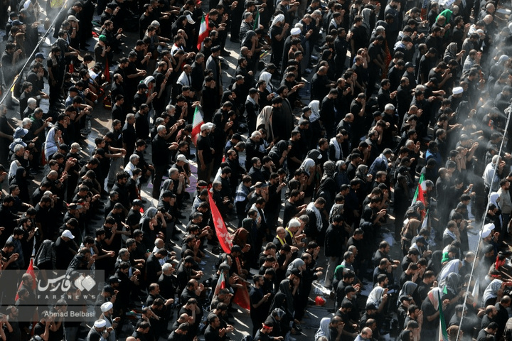 اقامه نماز بر پیکر مطهر قائد شهید امت
