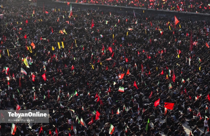 مصلی تهران ساعاتی پیش از اقامه نماز بر پیکر آقای شهید ایران