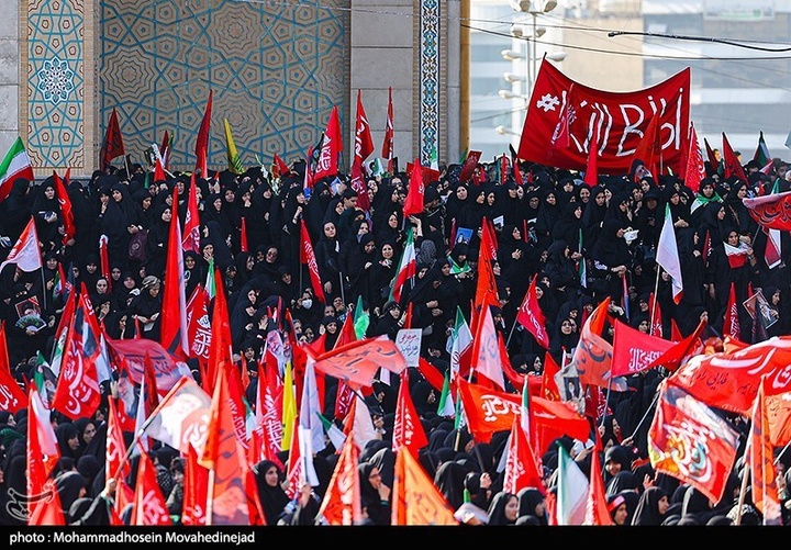 مراسم اقامه نماز بر پیکر امام شهید امت