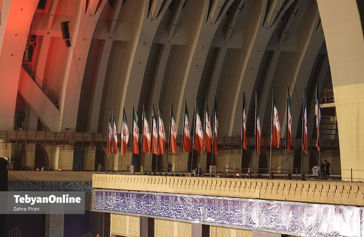 مصلی تهران ساعاتی پیش از اقامه نماز بر پیکر آقای شهید ایران
