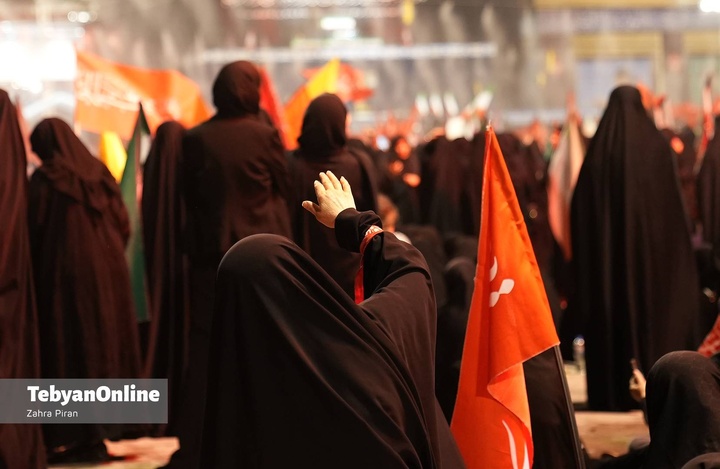مصلی تهران ساعاتی پیش از اقامه نماز بر پیکر آقای شهید ایران