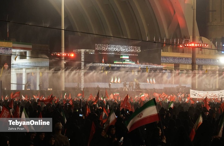 مصلی تهران ساعاتی پیش از اقامه نماز بر پیکر آقای شهید ایران