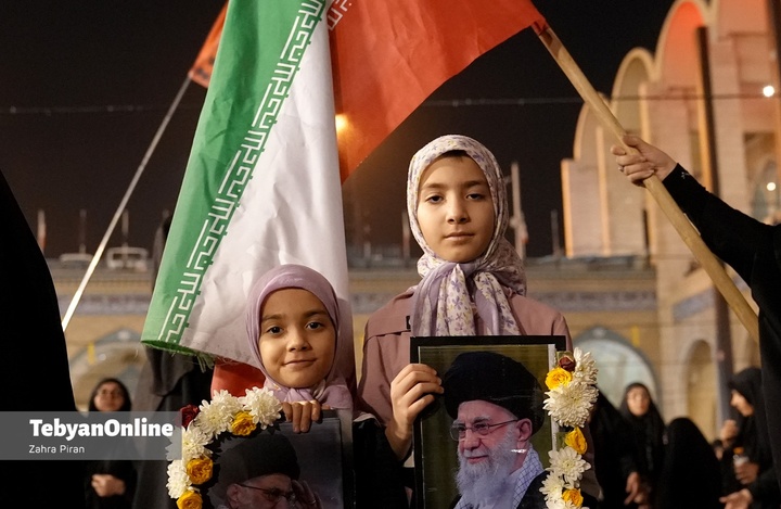 مصلی تهران ساعاتی پیش از اقامه نماز بر پیکر آقای شهید ایران