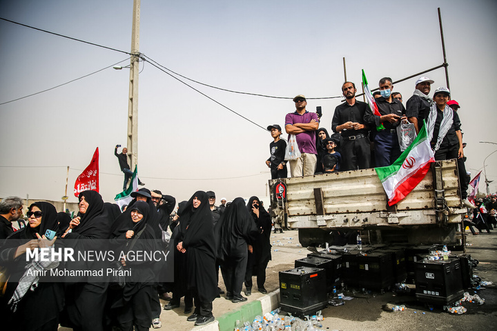 تشییع پیکر مطهر رهبر شهید انقلاب در قم - ۲