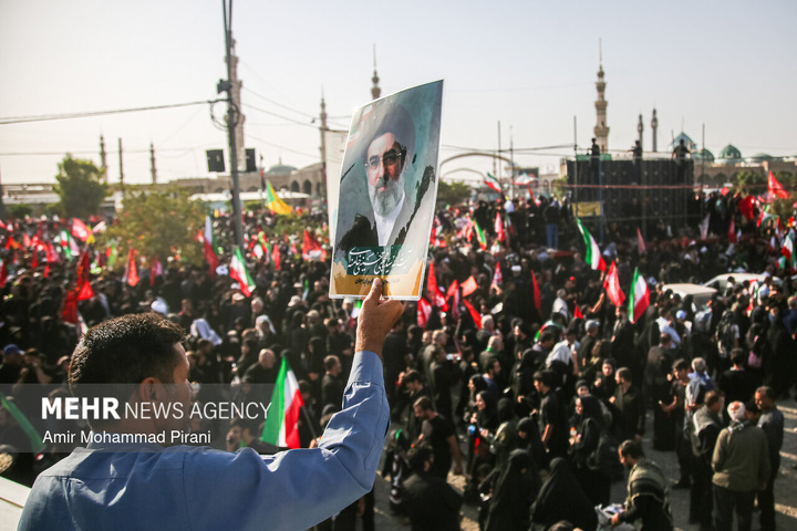تشییع پیکر مطهر رهبر شهید انقلاب در قم - ۲