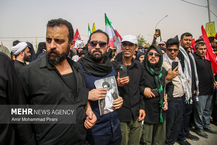 تشییع پیکر مطهر رهبر شهید انقلاب در قم - ۲