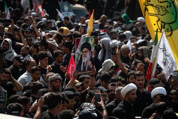 تشییع پیکر مطهر امام مجاهد شهید، حضرت آیت‌الله سیدعلی خامنه‌ای در نجف اشرف