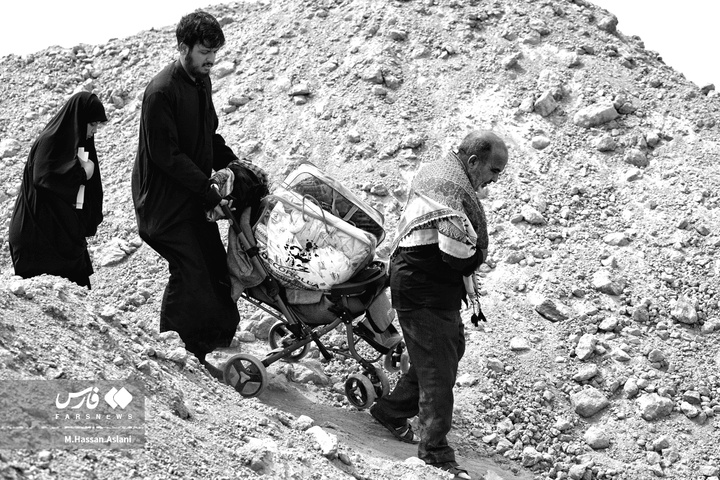 قم، غرق در سوگ؛ بدرقه باشکوه رهبر شهید انقلاب در میان خیل عزاداران