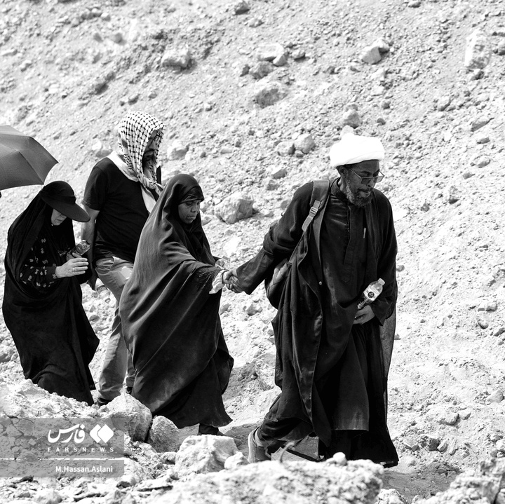 قم، غرق در سوگ؛ بدرقه باشکوه رهبر شهید انقلاب در میان خیل عزاداران