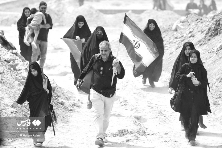 قم، غرق در سوگ؛ بدرقه باشکوه رهبر شهید انقلاب در میان خیل عزاداران