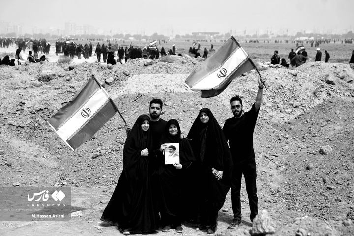 قم، غرق در سوگ؛ بدرقه باشکوه رهبر شهید انقلاب در میان خیل عزاداران