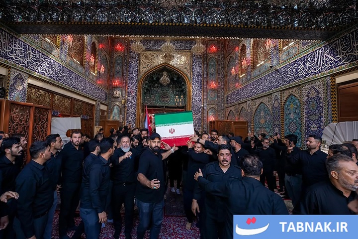 طواف پیکر شهدای خانواده رهبر شهید در جوار ضریح امام علی (علیه السلام)، سیدالشهدا (علیه السلام) و حضرت عباس (علیه السلام)