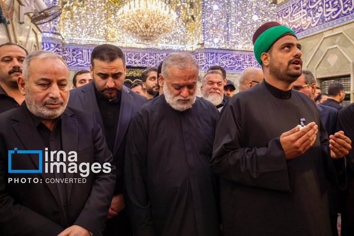 تشییع پیکر مطهر خانواده رهبر شهید انقلاب در حرم حضرت عباس (علیه السلام)