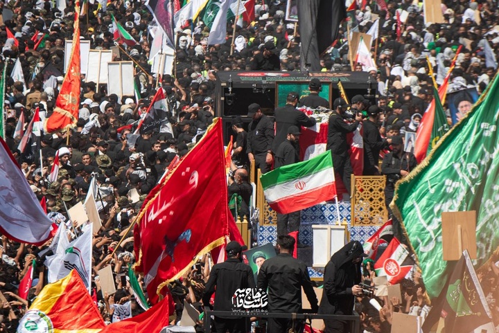 تشییع پیکر مطهر امام مجاهد شهید، حضرت آیت‌الله سیدعلی خامنه‌ای در نجف اشرف