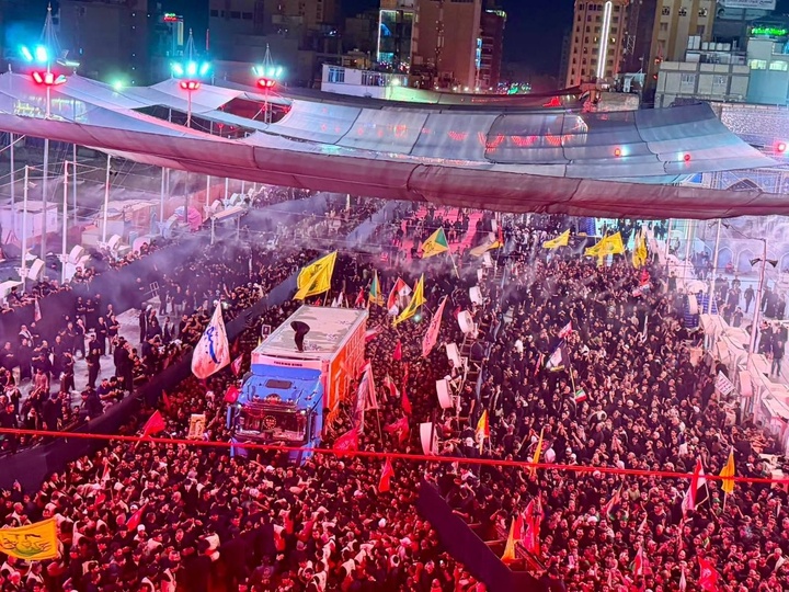 پیکر رهبر شهید ایران در باب القبله کربلا